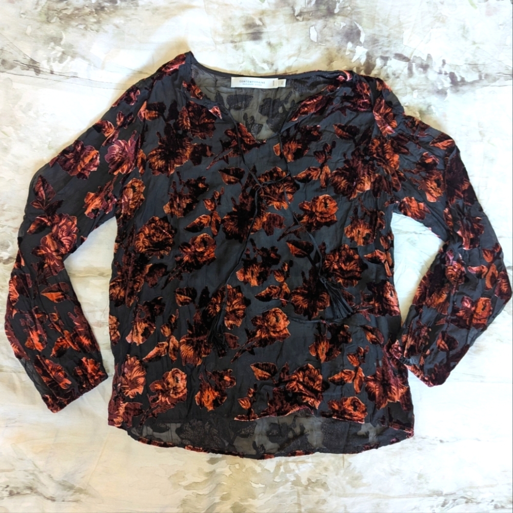 Contemporaine par Simons sheer velvet overlay floral print top size small